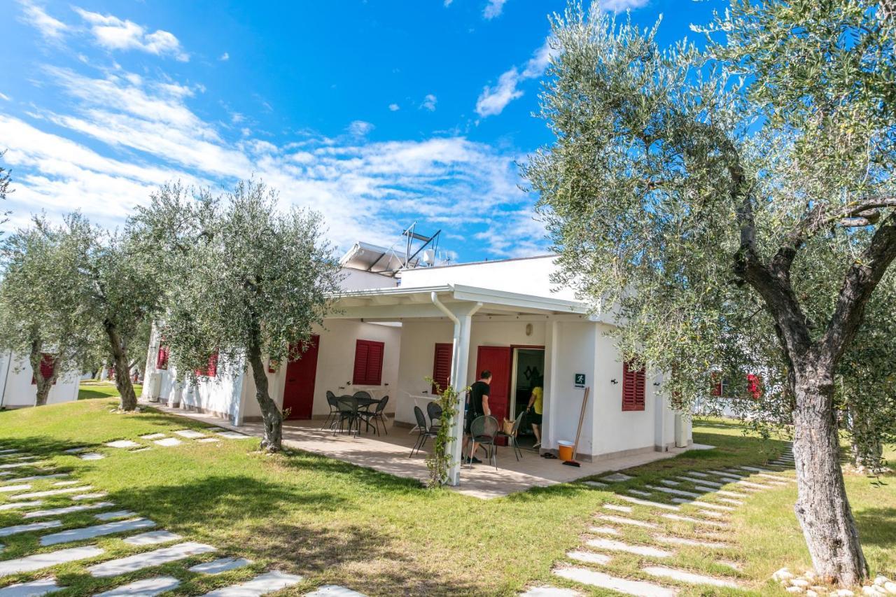 Villaggio Baia Del Monaco Manfredonia Exterior foto