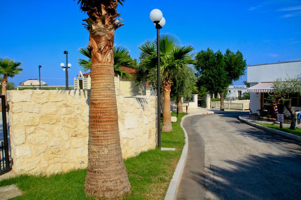 Villaggio Baia Del Monaco Manfredonia Exterior foto